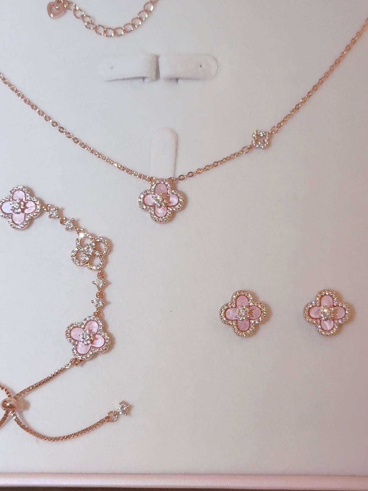 Sakura Cleef Bracelet